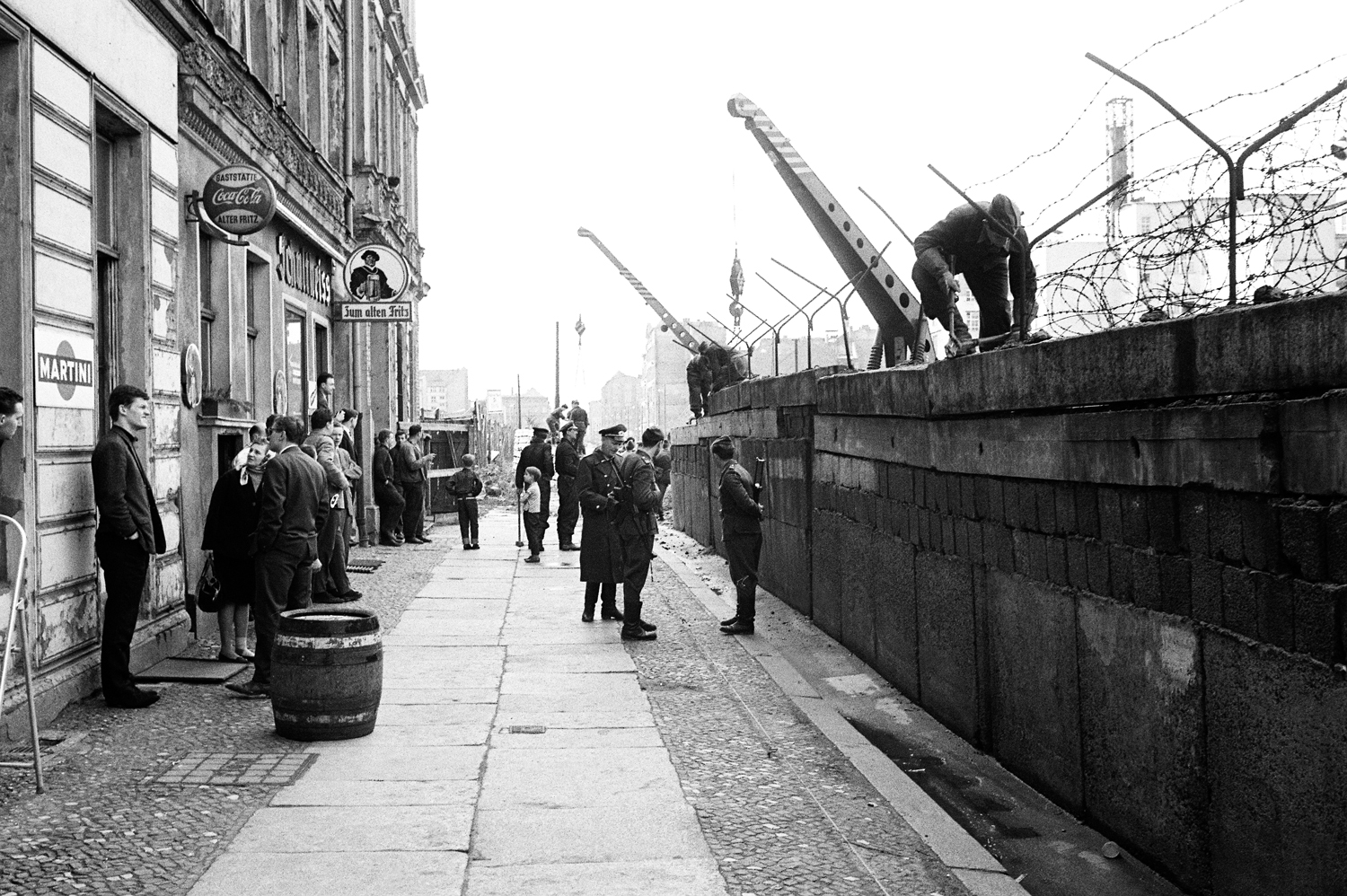 Building Of The Berlin Wall