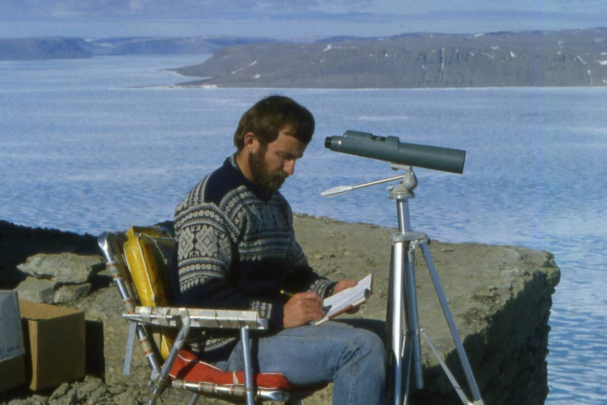 Dr. Ian Stirling recording observations of polar bears