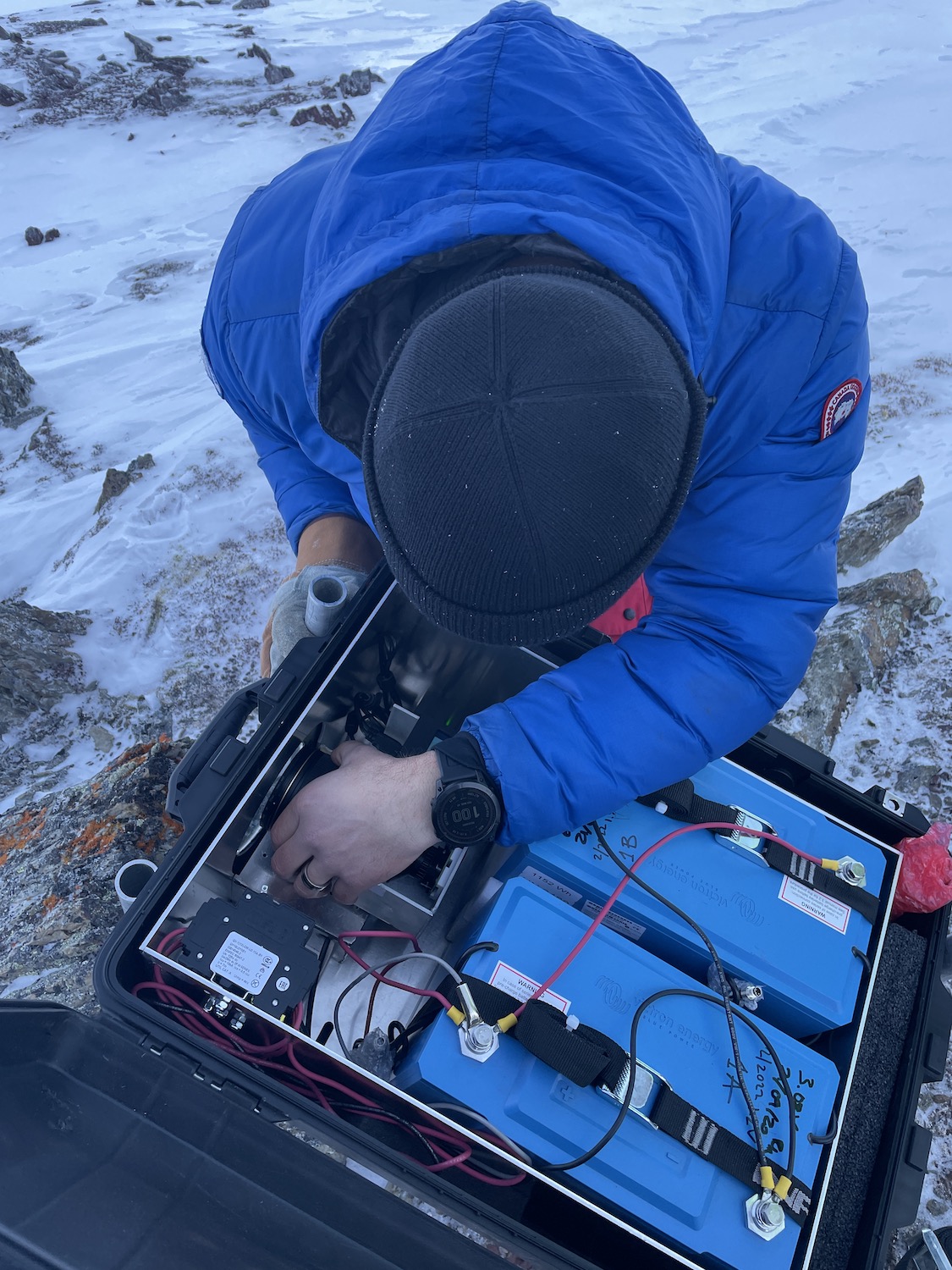 BJ Kirschhoffer with a Maternal Den Cam Svalbard 2023