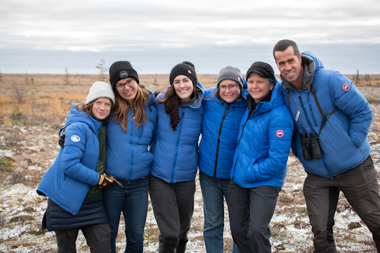 Polar Bears International staff in Churchill during the fall 2022 polar bear season. Joanna Sulich, Sonya Faria, Emily Ringer, Marissa Krouse, Amy Cutting, and Dave Allcorn.