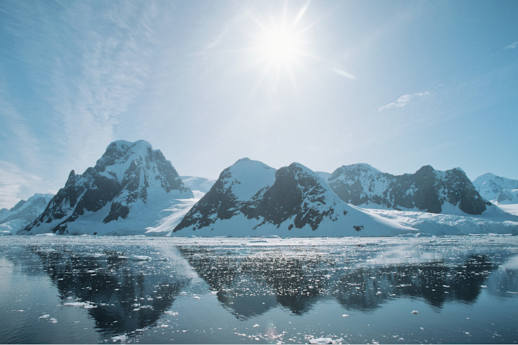 Mountain range on a sunny day in the arctic