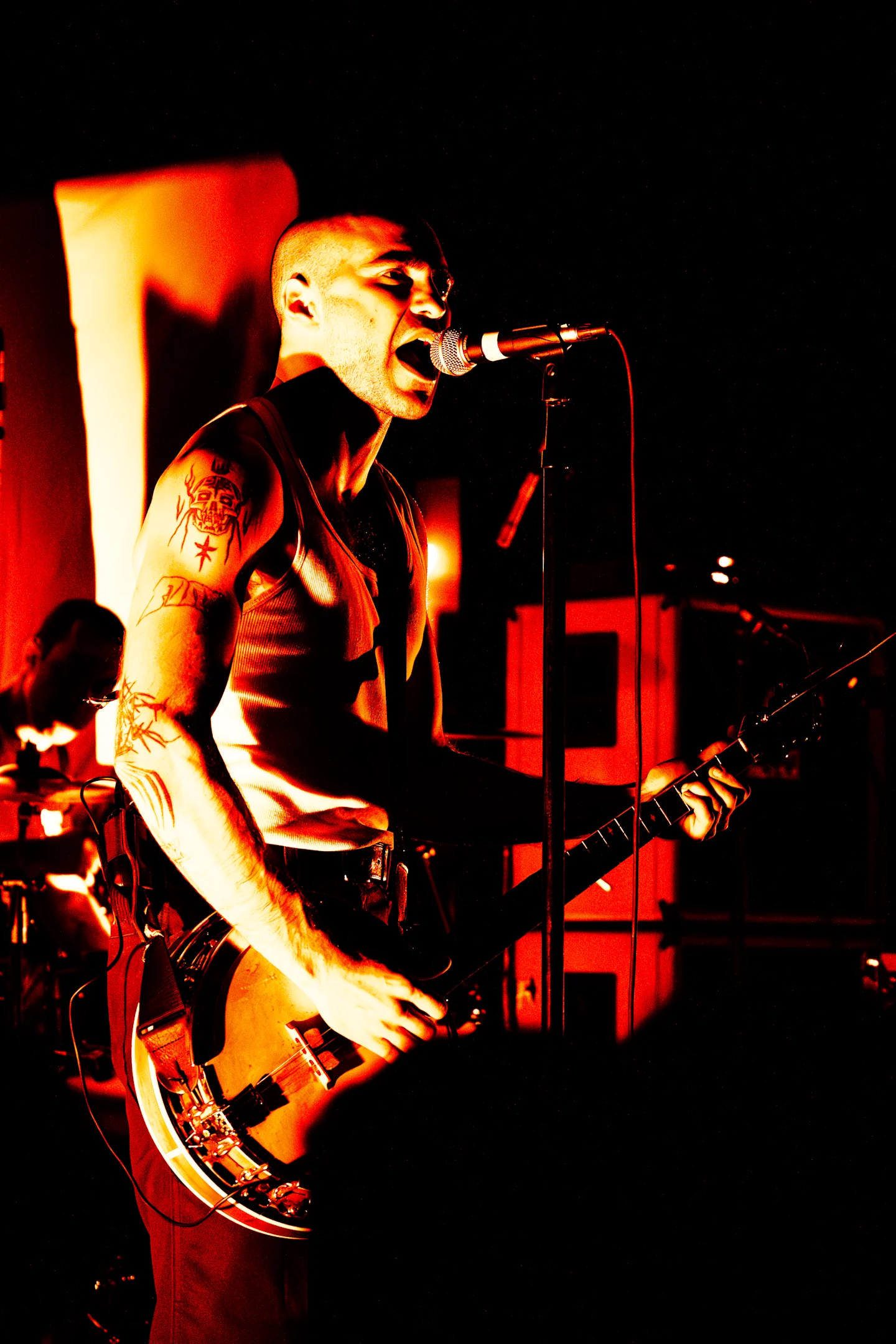 showMeTheBody-8