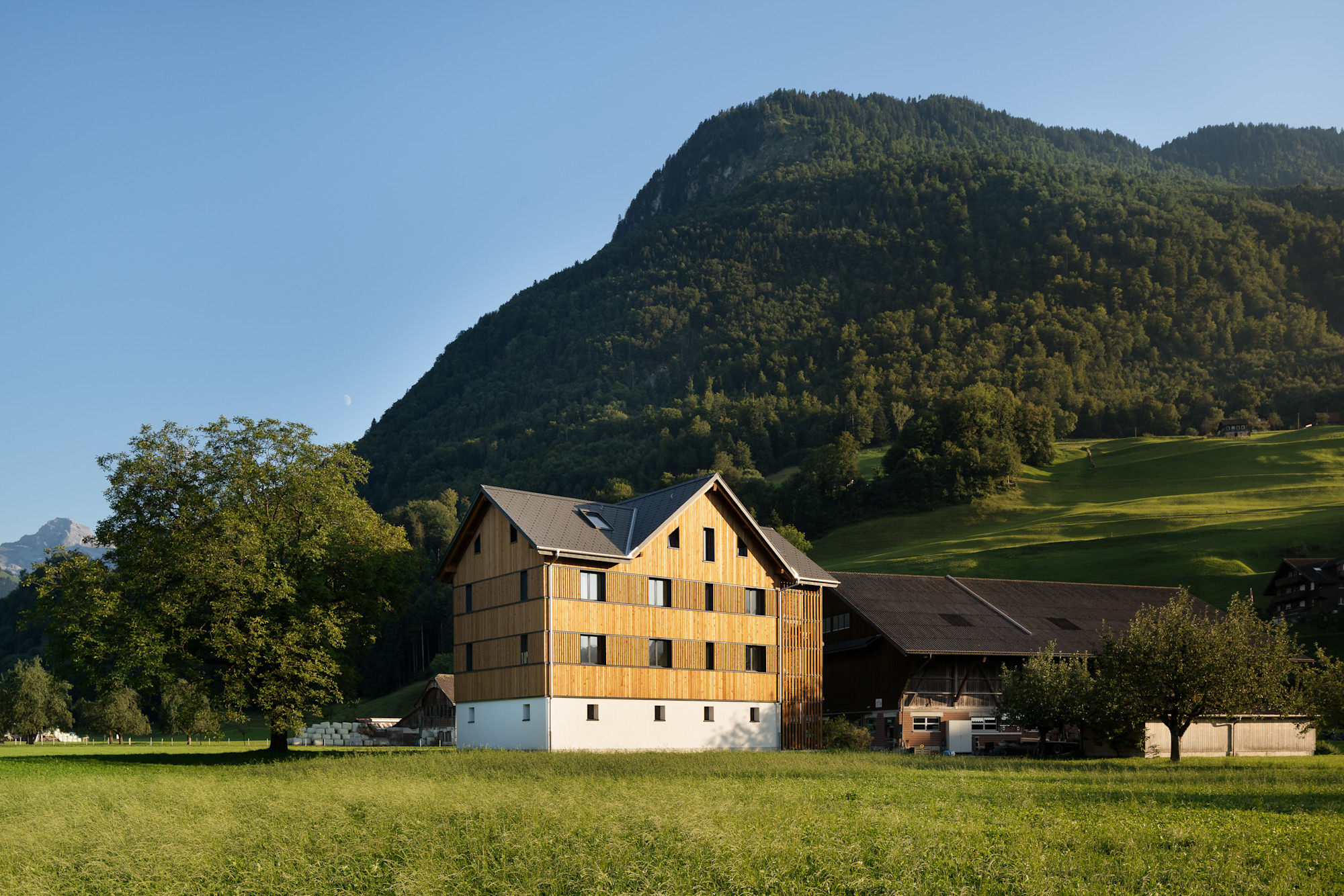 Slide 19 - Oberdorf Lammlismatt 001