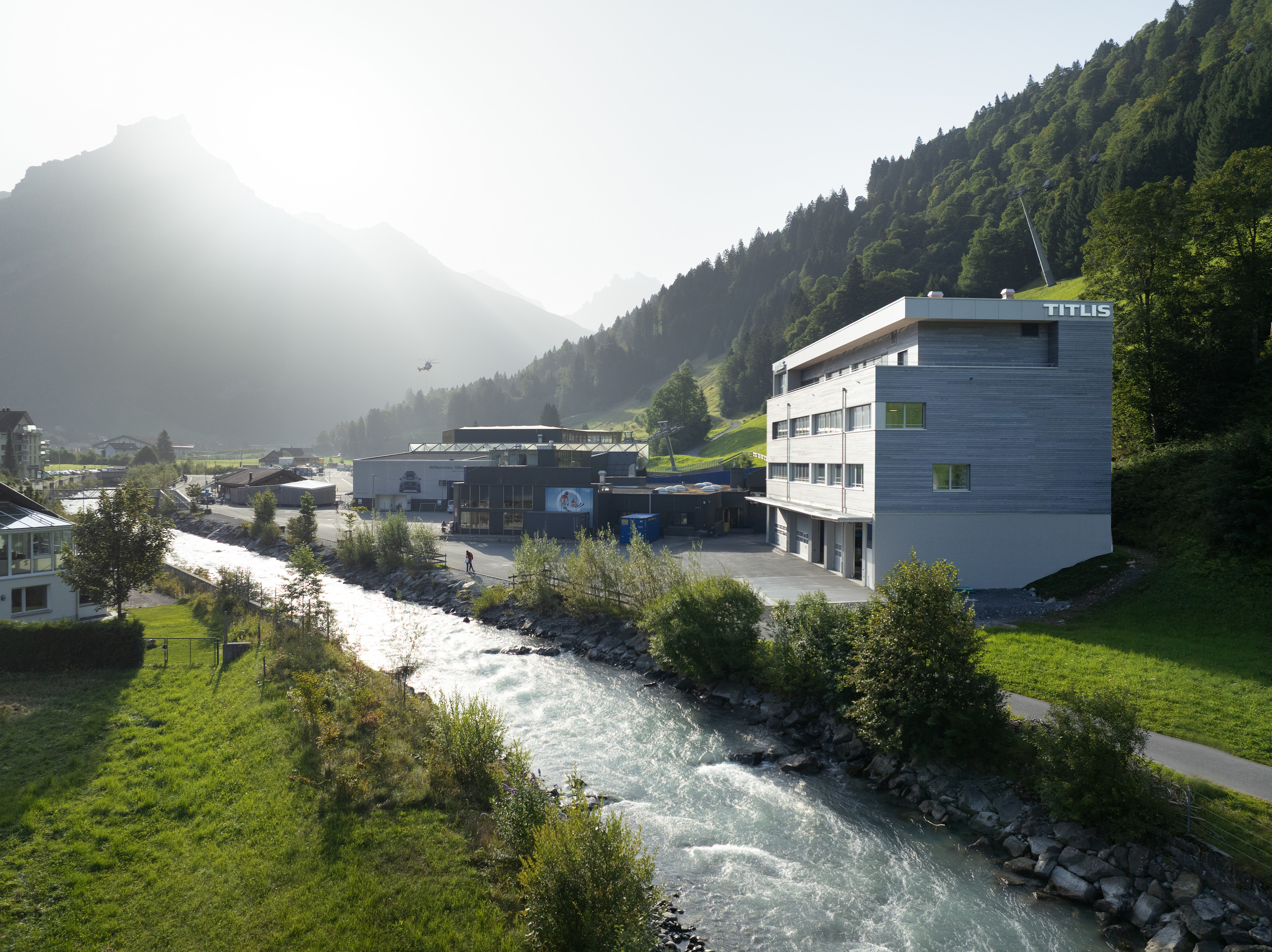 Slide 5 - Nic Hahne Titlis 03