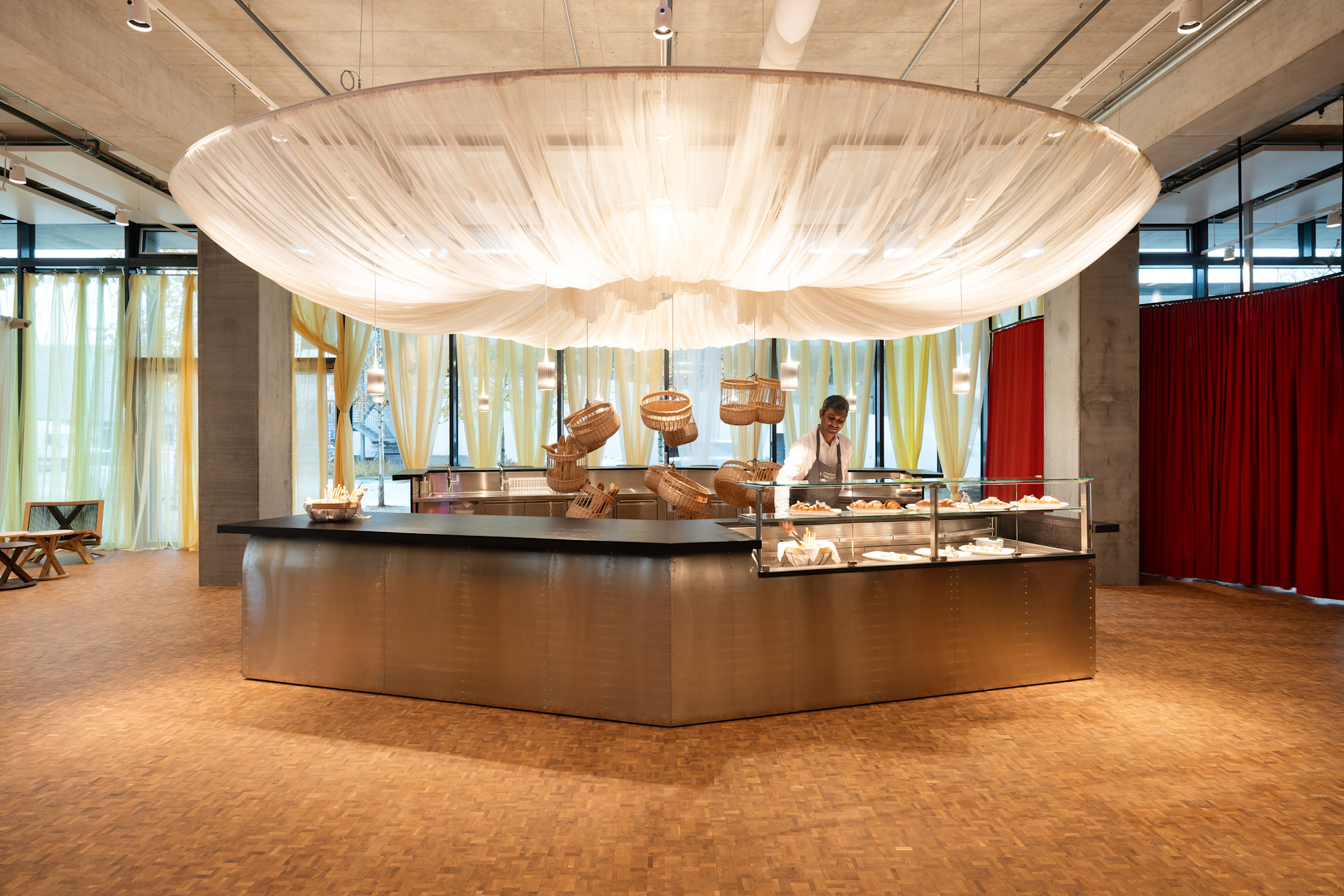 Slide 1 - ALBA-Haus-Nic Hahne-9