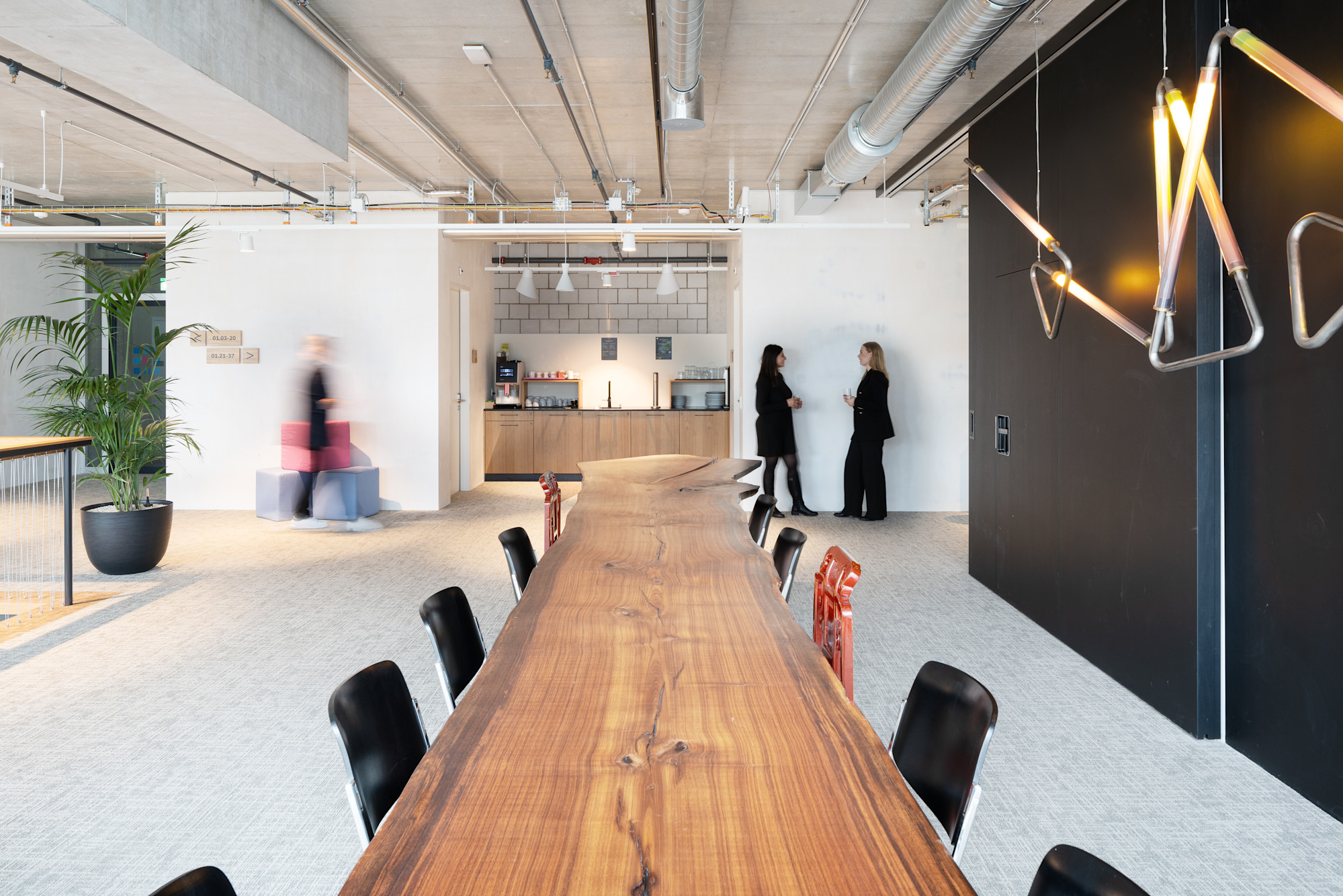 Slide 21 - ALBA-Haus-Nic Hahne-4