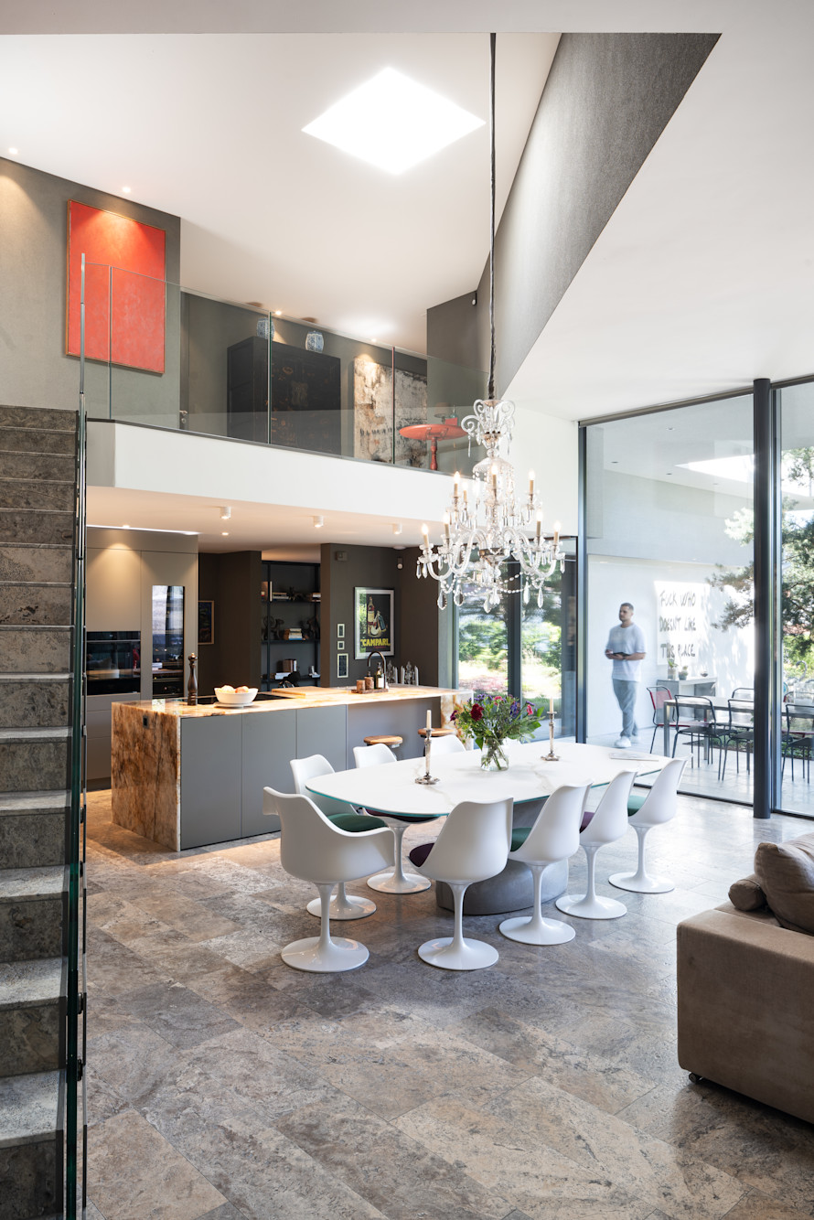 Slide 2 - Binningen Benkenstrasse 48 11