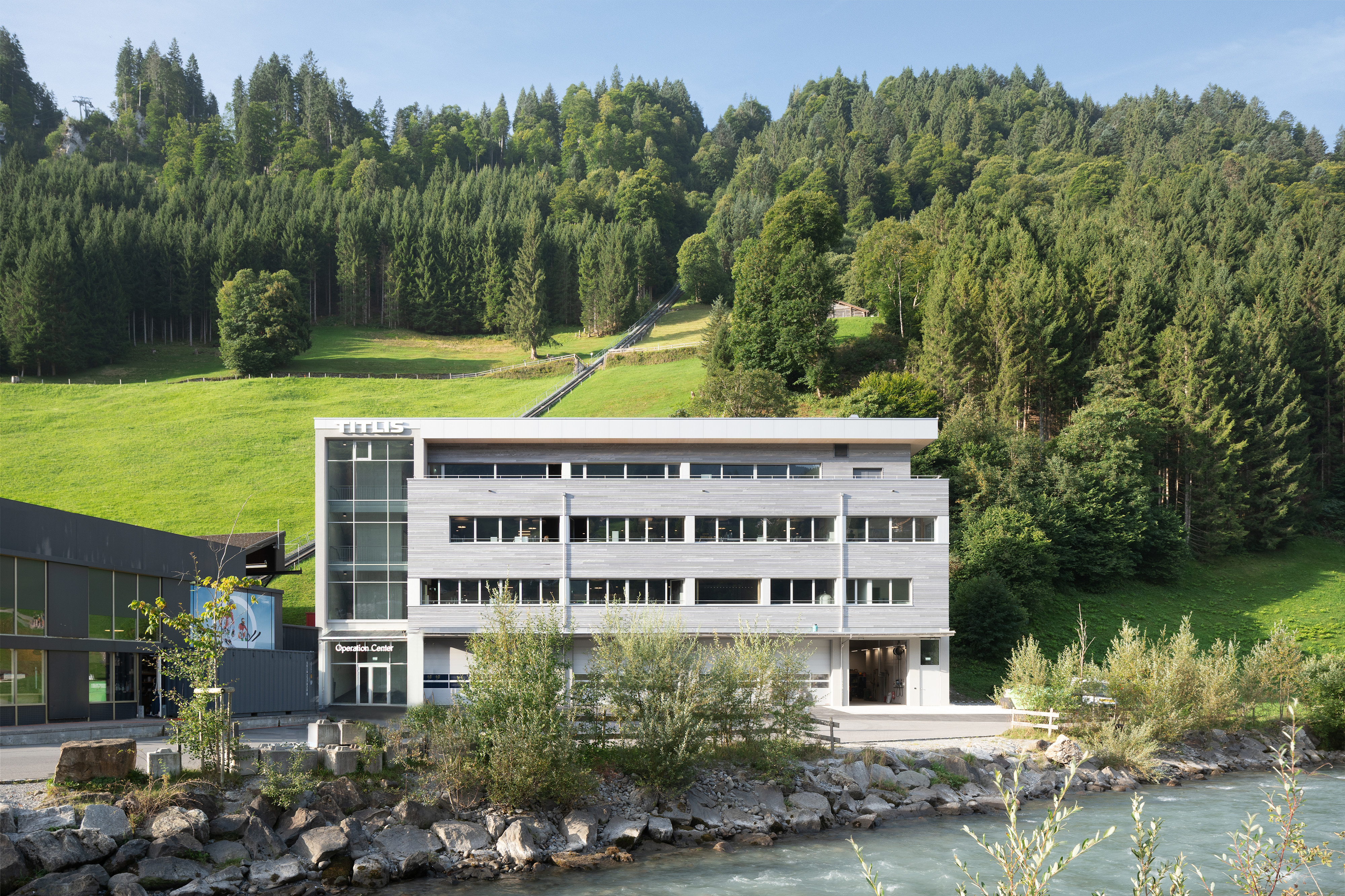 Slide 1 - Nic Hahne Titlis 01