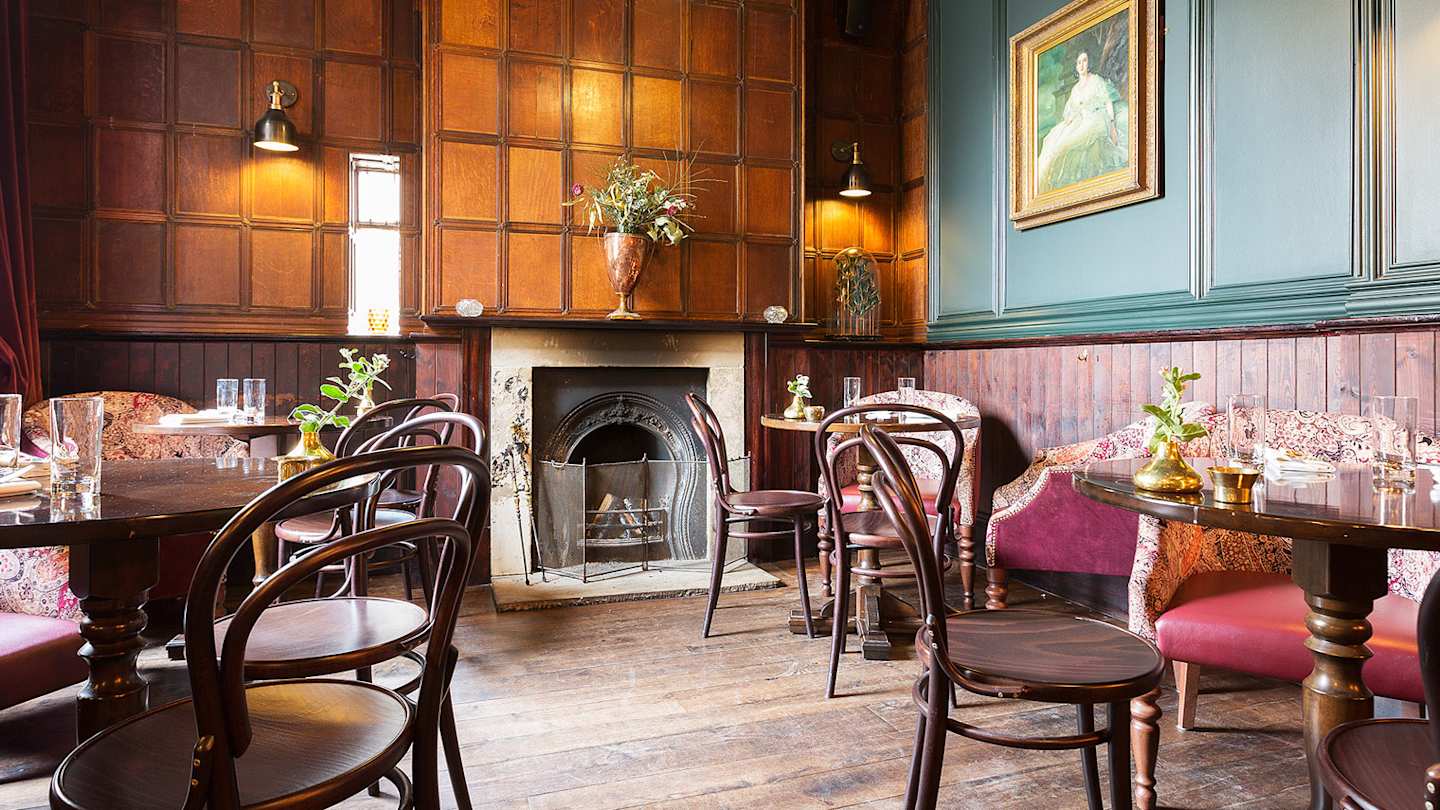 Traditional pub in London