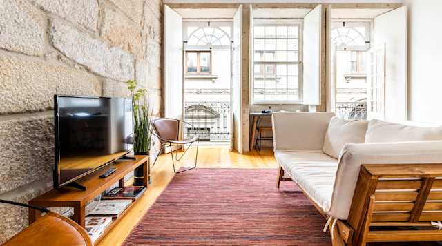 Uptown Rock, Plum Guide home in Porto, Portugal
