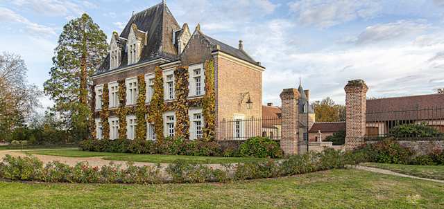 A Grand Affair, Plum Guide home in Loire Valley, France