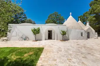 Whitewash Wonder, Plum Guide home in Apulia, Italy