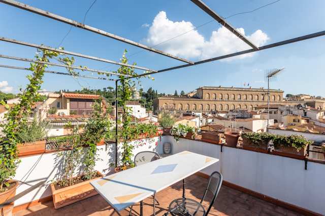 Grazie Mille, Plum Guide home in Florence, Italy