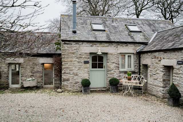 Explorer's Base, Plum Guide home in Cornwall