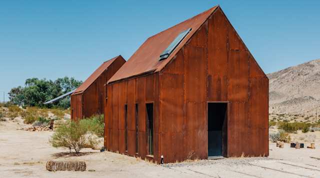 The architectural structure of Desert Saga