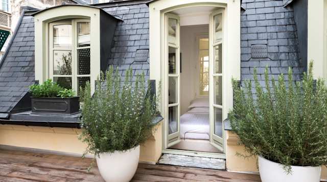 Mahogany and Stone, Plum Guide home in Paris