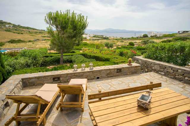 The Island Spring, Plum Guide home in Paros, Greece