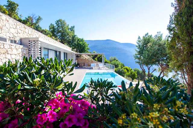 Blue Sky Bliss, Plum Guide home in Lefkada, Greece