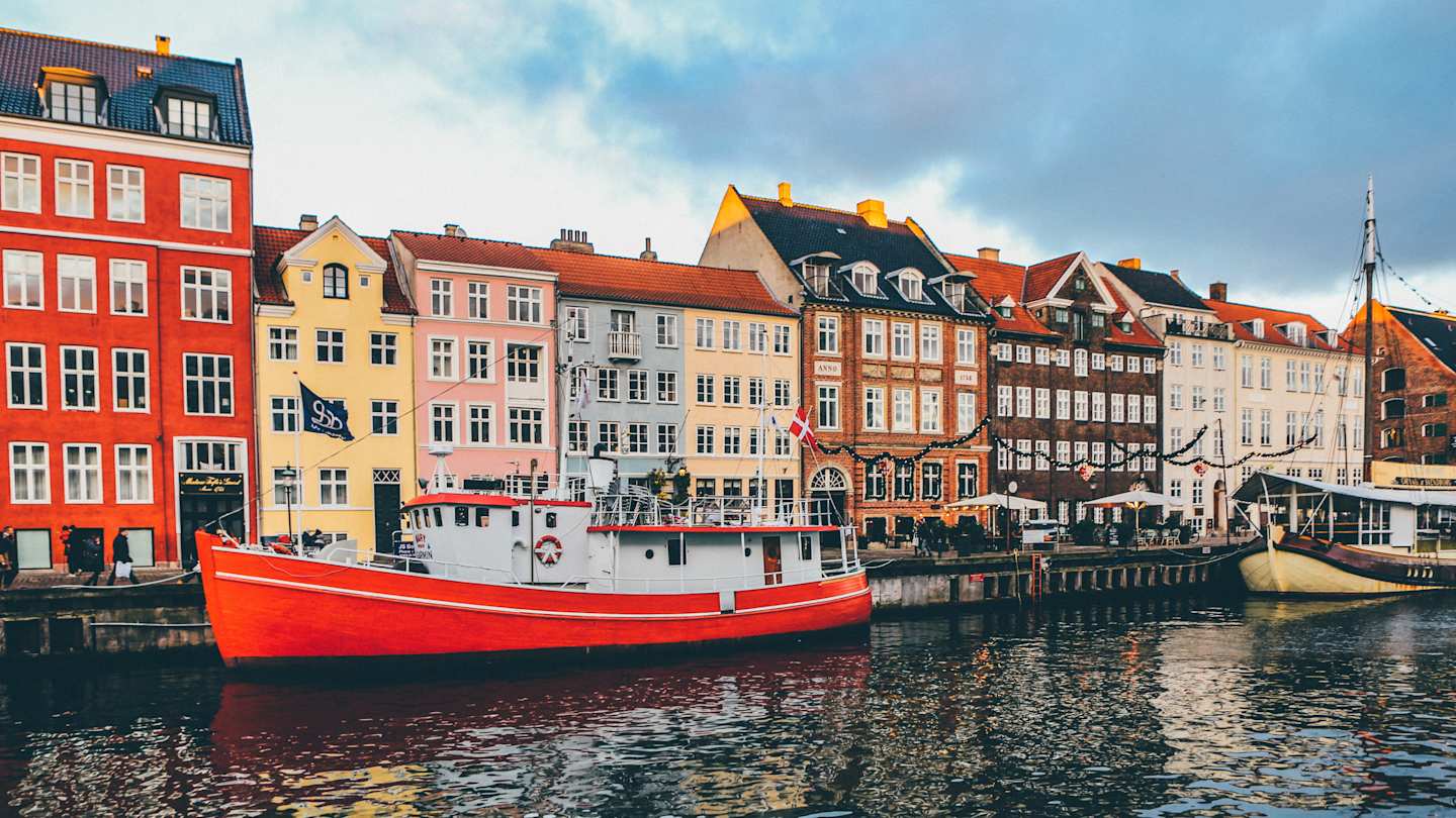 Colourful houses along canal in Nyhavn, Copenhagen