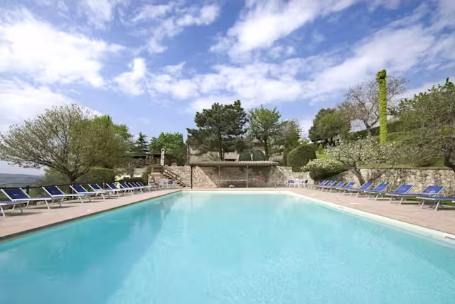 You May Now Kiss the Bride, Plum Guide home in Umbria