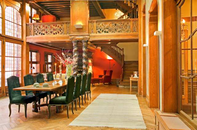 Ruby Chocolate, Plum Guide home in Antwerp, Belgium