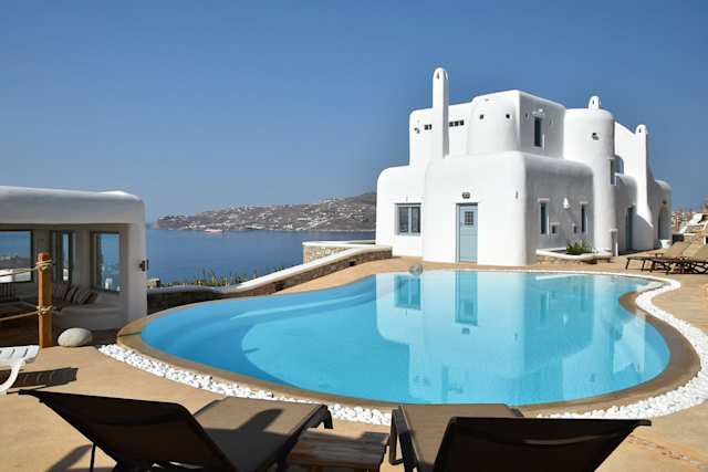 Pingu's Pad, Plum Guide home in Mykonos, Greece