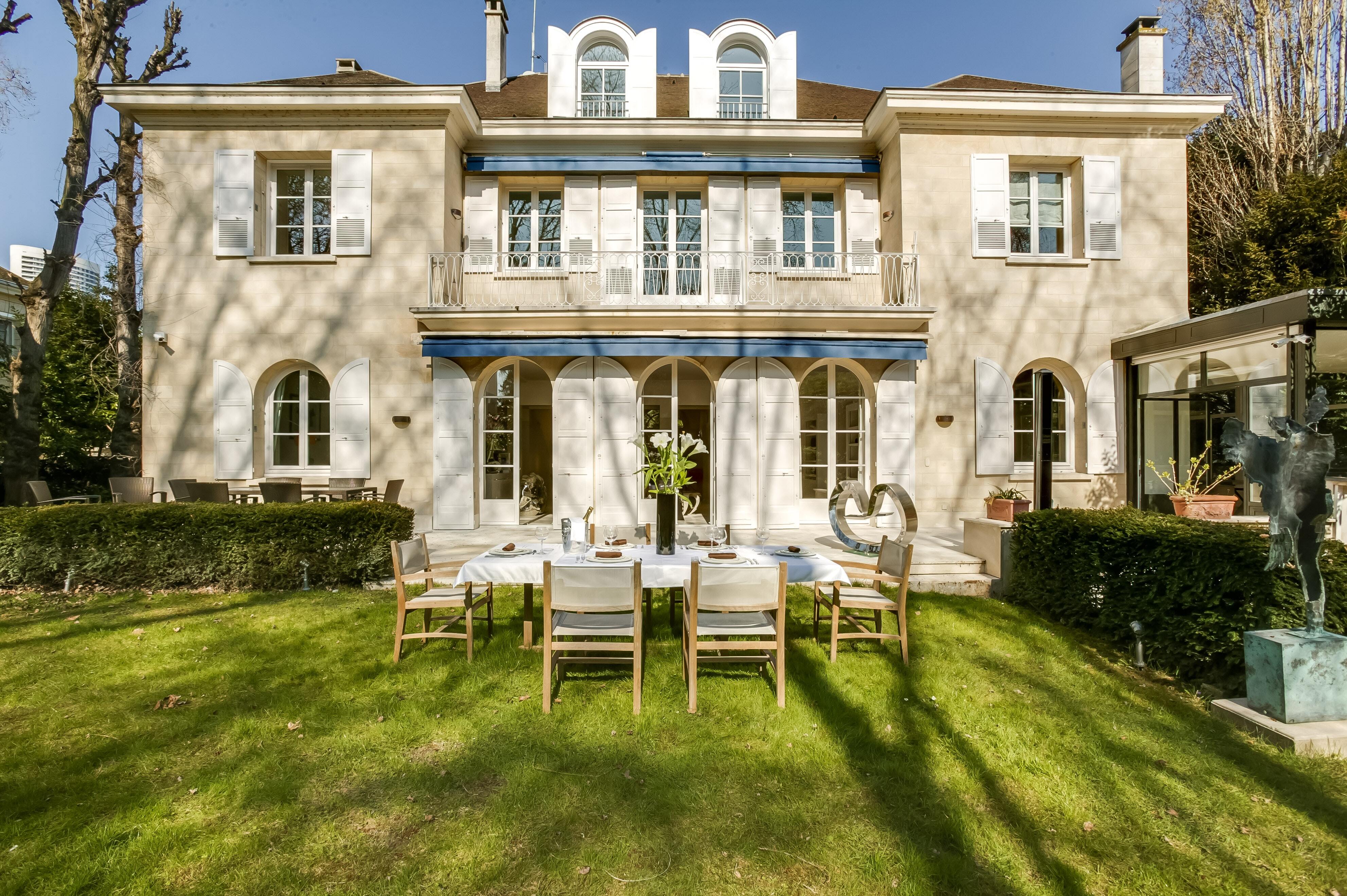 Apartment next to Louis Vuitton Fondation, Neuilly-sur-Seine