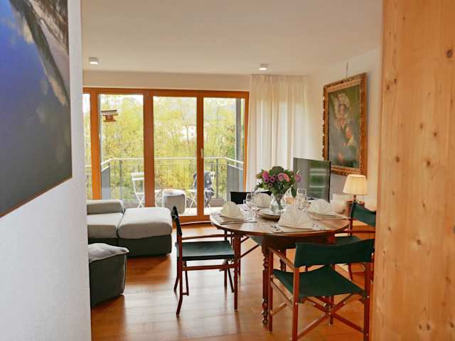 The Explorer's Den, Plum Guide home in Switzerland