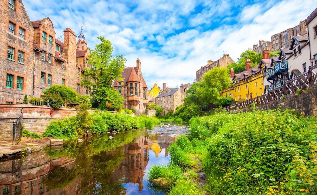 Edinburgh's North Bridge, Scotland