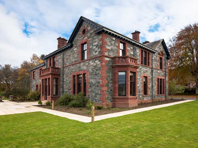 Galaxy Surfing, Plum Guide home in Aberfeldy