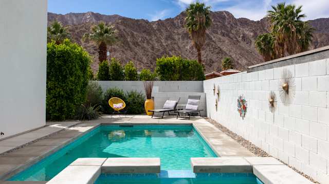 Rosa's Pearl, Plum Guide home in La Quinta, California, USA