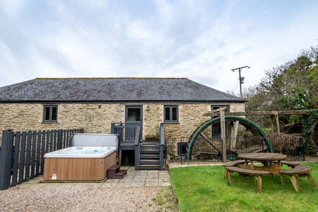 Goonwinnow, Plum Guide home in Cornwall, UK