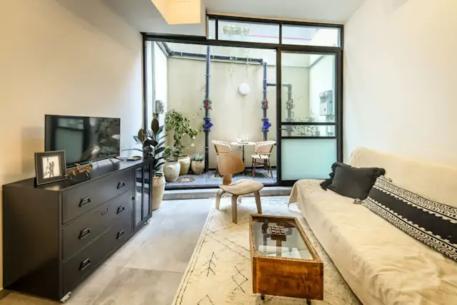 Le Zenith, Plum Guide home in Tel Aviv, Israel