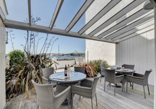 Starboard Side, Plum Guide home in Devon