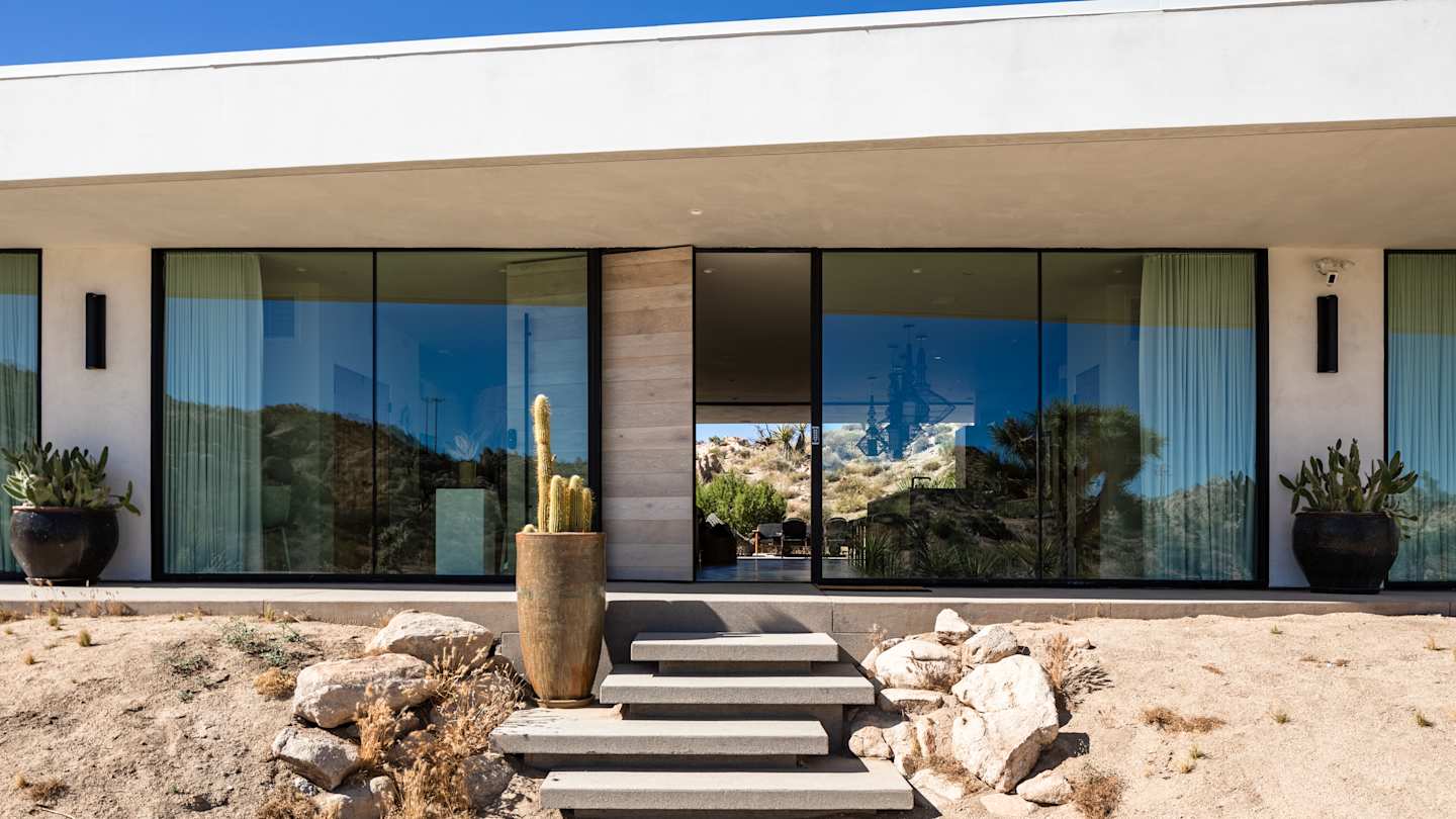 Desert Skies, Plum Guide home in Joshua Tree