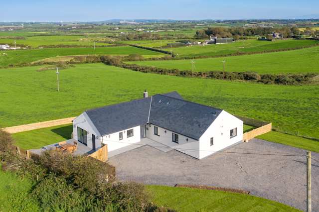 Ffynnon Way, Plum Guide home in Wales