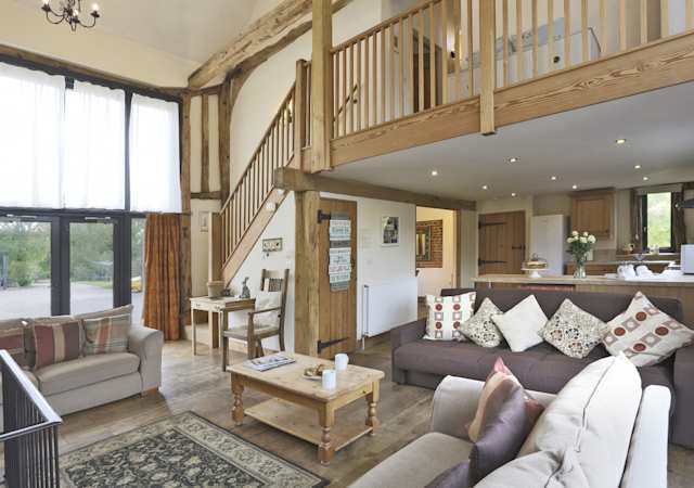 The Grand Barn, Plum Guide home in Suffolk, UK