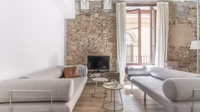 Cinder Drop, Plum Guide home in Barcelona