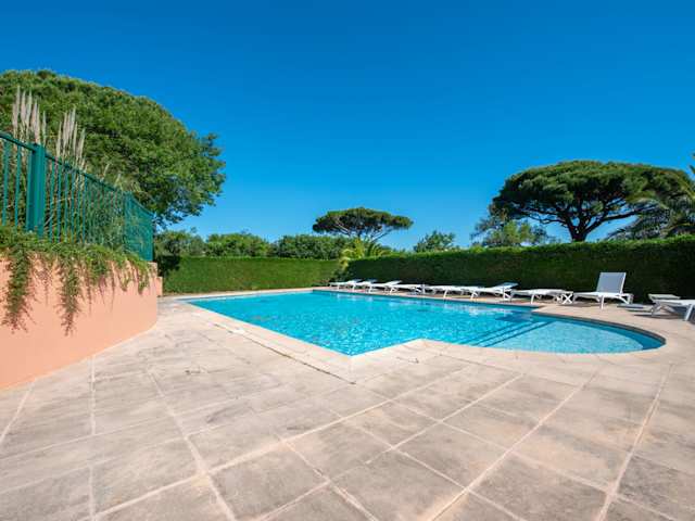 Whipped Coffee, Plum Guide home in the French Riviera