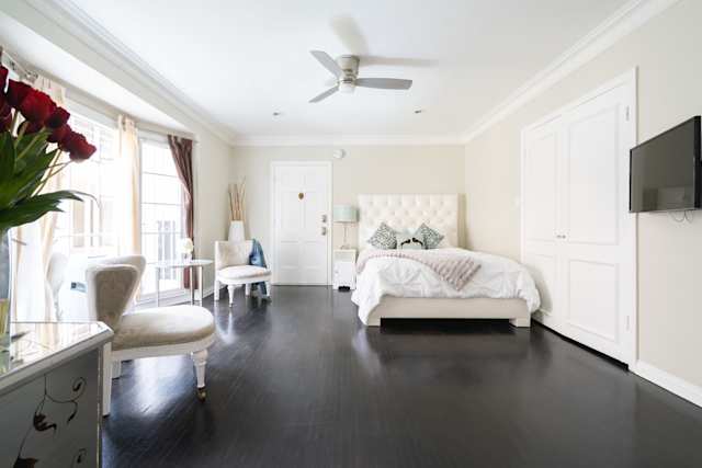 Milkshake, Plum Guide home in Los Angeles