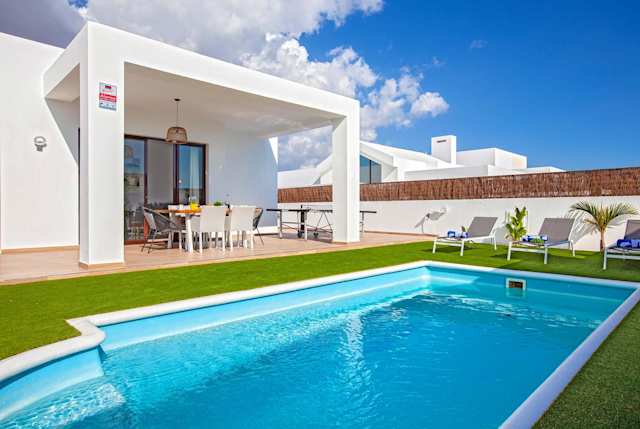 Bright Canary, Plum Guide home in the Canary Islands