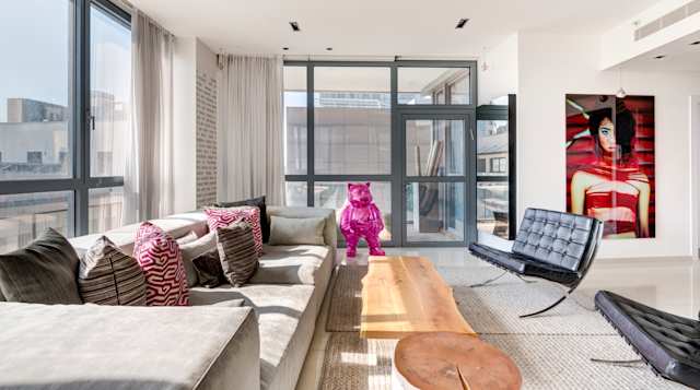 Once Upon A Doll, Plum Guide home in Tel Aviv