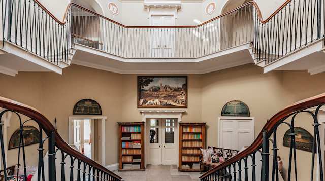 Staircase and entrance in Sense & Sensibility