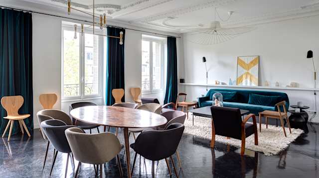 Golden Smoke, Plum Guide home in Paris