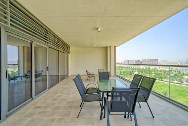 The Green & The Great, Plum Guide home in Dubai, UAE