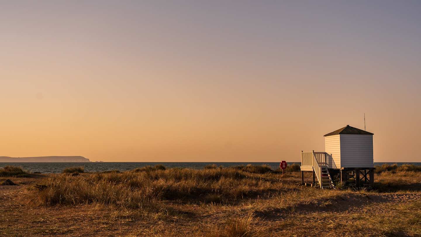 A lone hut in open fields in Bournemouth, UK
