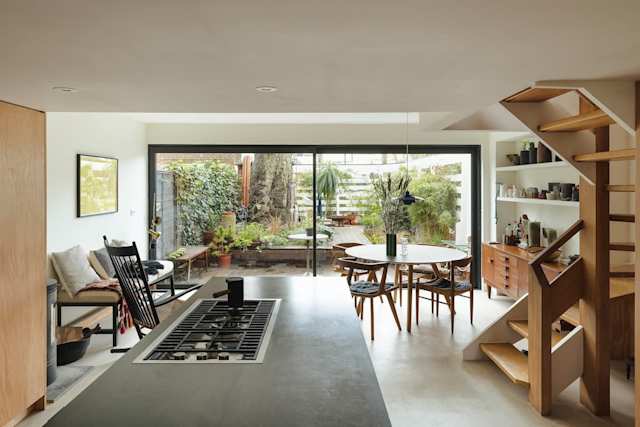 The Zen Garden, Plum Guide home in London