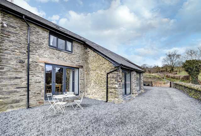 The Welsh Oak, Plum Guide home in Wales, UK