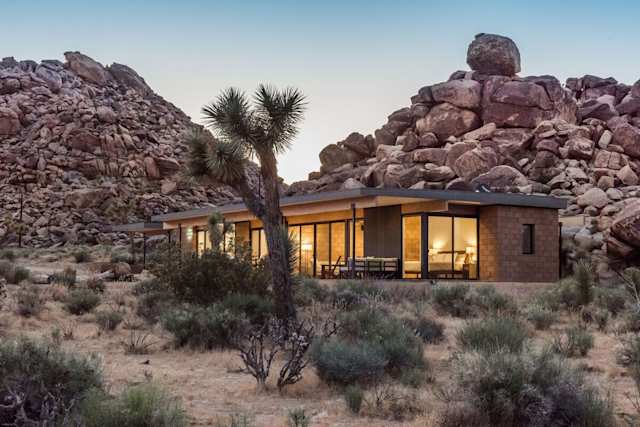 Rubble Mountain, Plum Guide home in Joshua Tree, USA