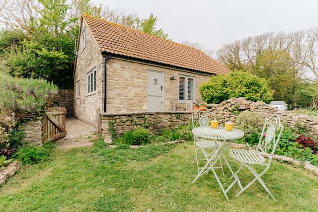 Barn Owl's Lodge, Plum Guide home in Dorset, UK